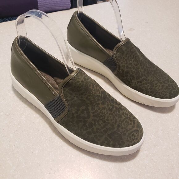 Clarks Collection Layton Petal Green Suede Double Gore Women’s US 8 - Picture 2 of 9